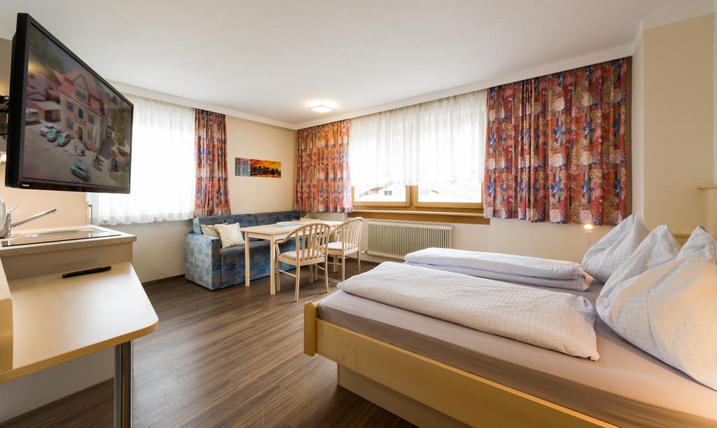 Pension Schenkenfelder Bad Häring Oda fotoğraf